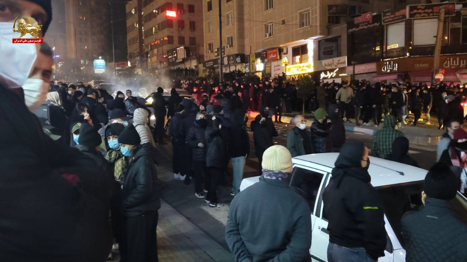 سیزدهمین روز قیام سراسری- مقاومت معترضان در شهر اهواز در مقابل نیروهای سرکوبگر